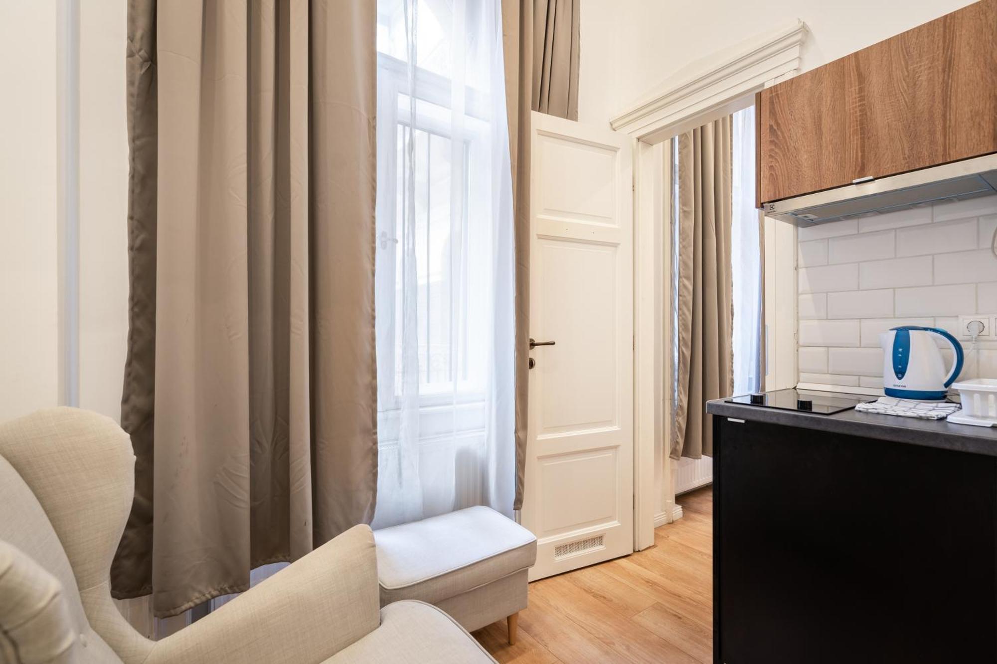 Grand Avenue Apartment Budapest Bagian luar foto